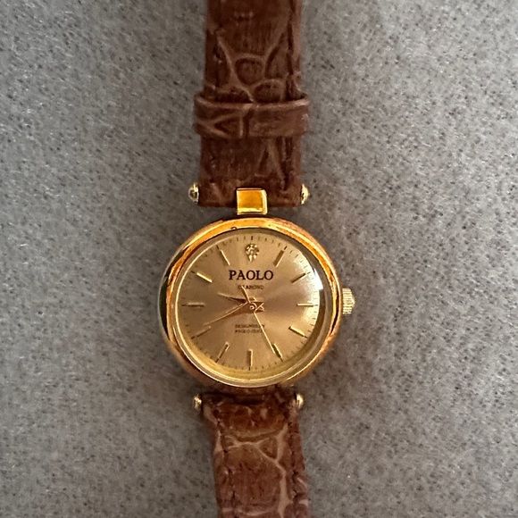 Gucci Paolo Gucci Genuine Diamond and Leather Watch - Picture 8 of 16